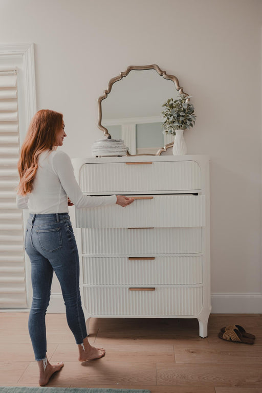 Genevie Reed 5-Drawer Solidwood Chest Timeless Clean White Finsh