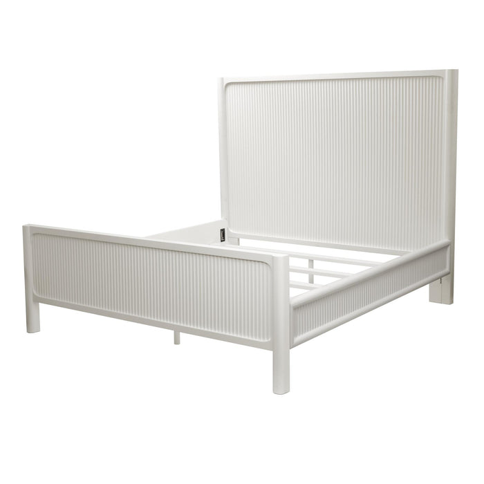 Genevie Reed Queen Solidwood Bed Timeless Clean White Finsh